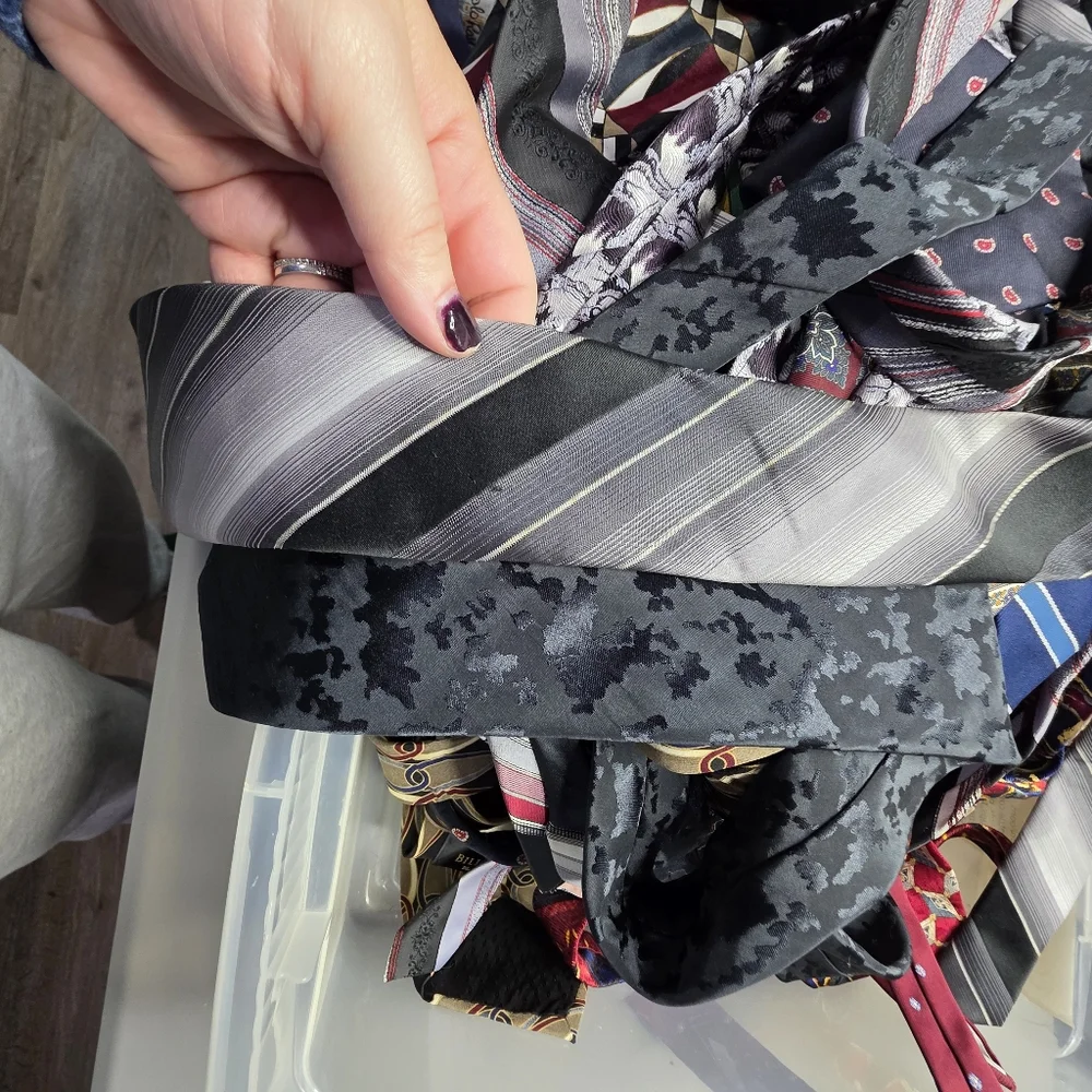 Box Of 49 Ties!! Lots With Tags Still On! - Picture 7 of 16